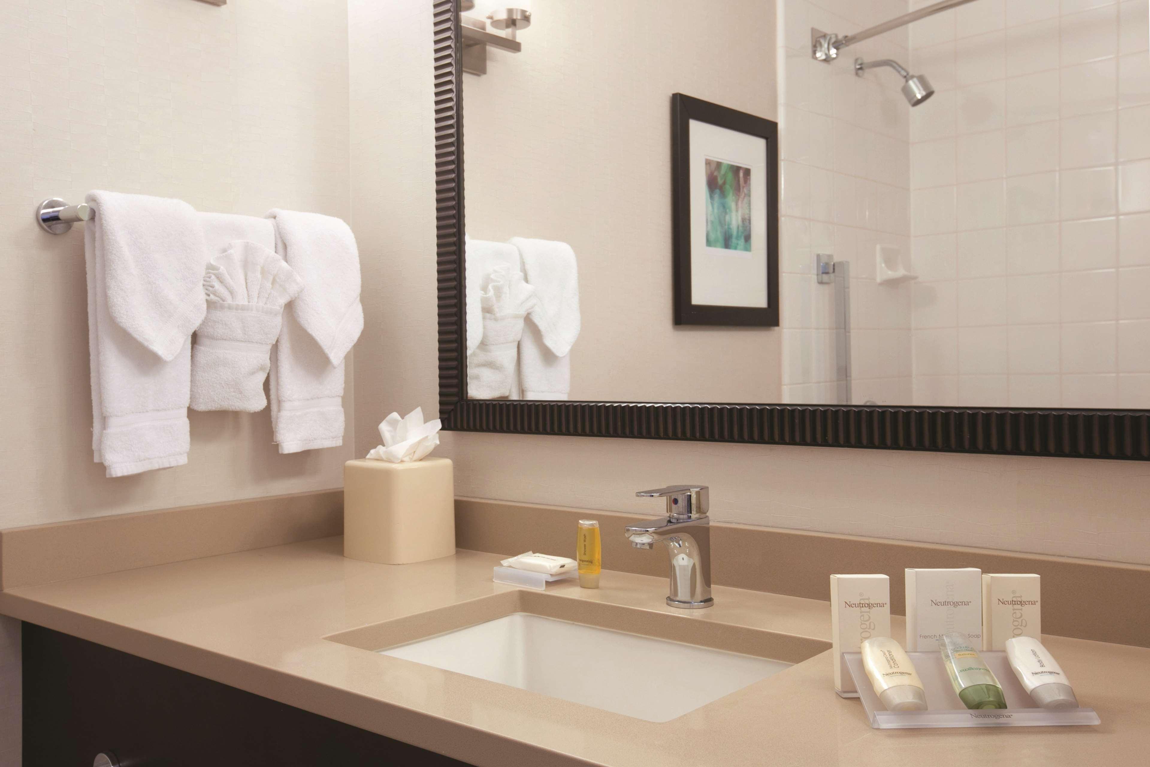 Hilton Garden Inn Chicago Downtown/Magnificent Mile Экстерьер фото