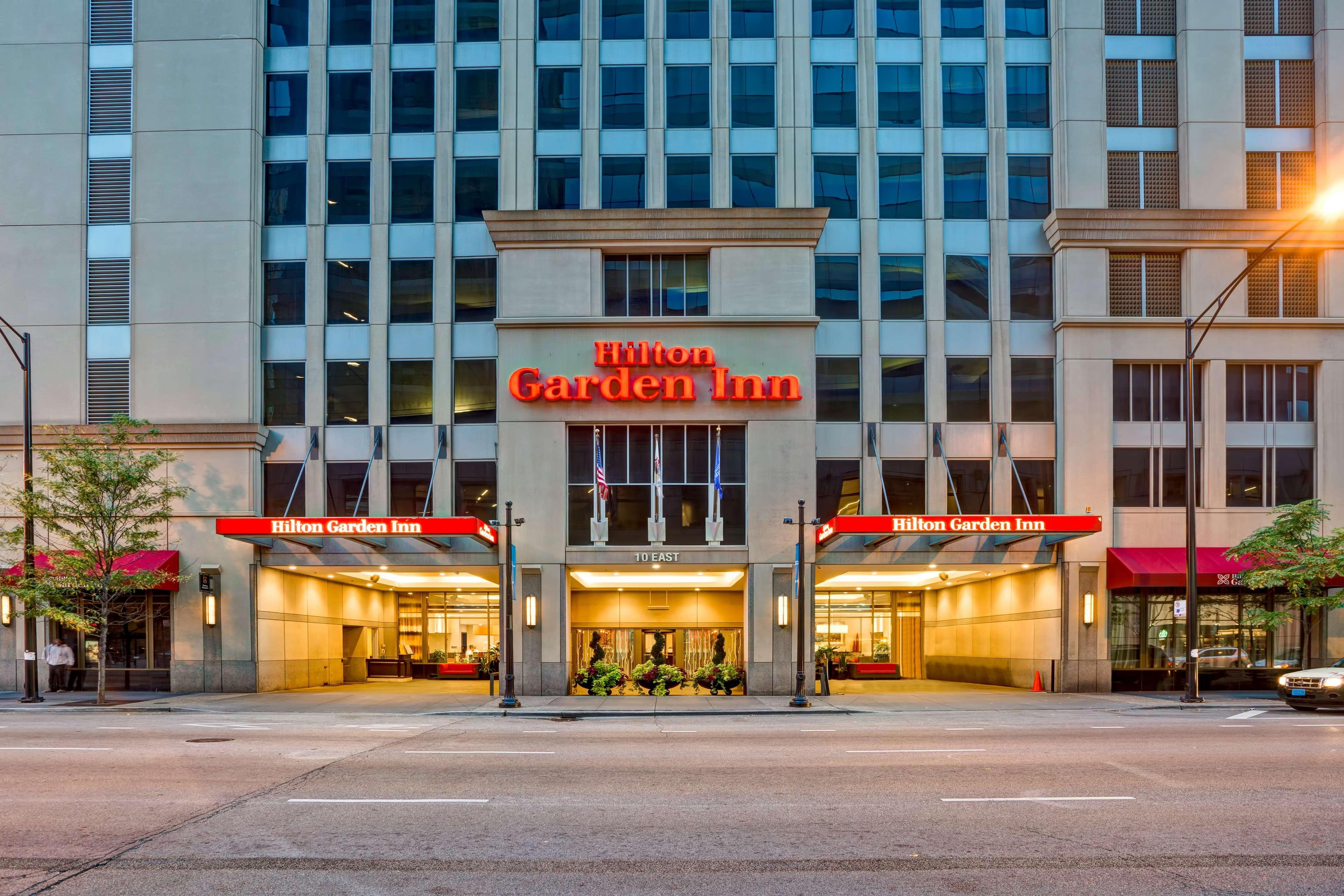 Hilton Garden Inn Chicago Downtown/Magnificent Mile Экстерьер фото